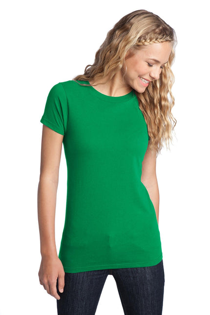 District Women's Fitted The Concert Tee in Kelly Green, soft cotton T-shirt with a classic crew neckline, displayed flat.
